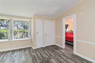 1002 Walter St, Austin, TX 78702 - Photo 9