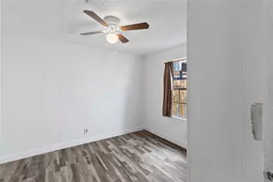 1002 Walter St, Austin, TX 78702 - Photo 21