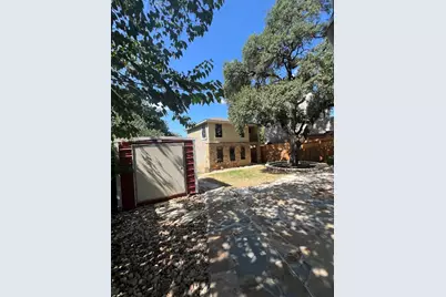 1002 Walter Street, Austin, TX 78702 - Photo 3