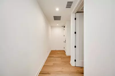 84 East Avenue #2801, Austin, TX 78701 - Photo 21