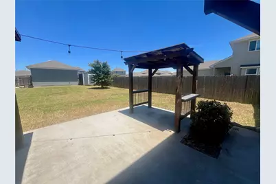 302 Mossycup Drive, San Marcos, TX 78666 - Photo 13