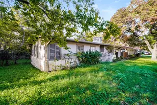 2910 Hampton Rd, Austin, TX 78705 - Photo 3