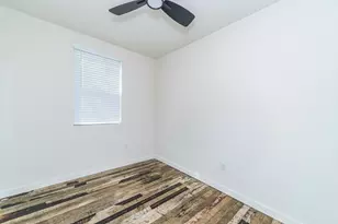 930 W Ridgewood Ct, San Antonio, TX 78201 - Photo 15