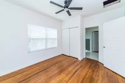 930 W Ridgewood Court, San Antonio, TX 78201 - Photo 23
