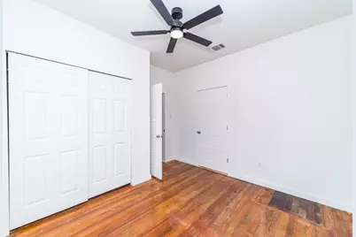 930 W Ridgewood Court, San Antonio, TX 78201 - Photo 13