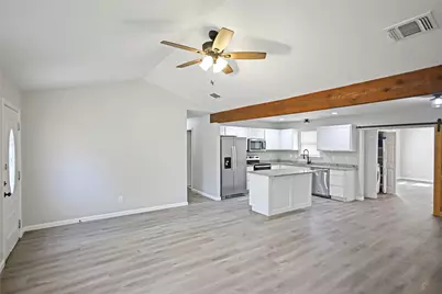 438 Forshage Blvd Boulevard, Seguin, TX 78155 - Photo 9