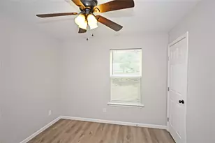 438 Forshage Blvd Blvd, Seguin, TX 78155 - Photo 19