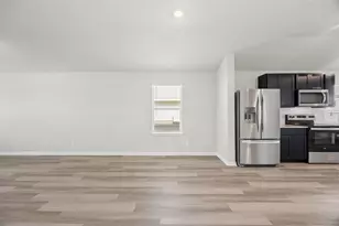 140 Honey Bee Rd, Jarrell, TX 76537 - Photo 11