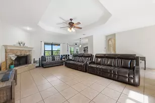 104 Cowal Dr N, Briarcliff, TX 78669 - Photo 7