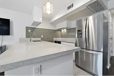 3110 Red River Street #D-211, Austin, TX 78705 - Photo 9