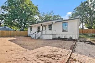 713 Burkett St, Taylor, TX 76574 - Photo 25