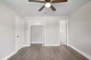 713 Burkett St, Taylor, TX 76574 - Photo 13