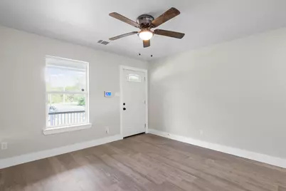 713 Burkett Street, Taylor, TX 76574 - Photo 23