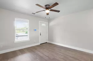 713 Burkett St, Taylor, TX 76574 - Photo 23