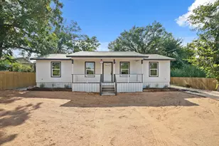 713 Burkett St, Taylor, TX 76574 - Photo 1