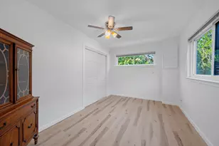 6300 Lakeshore Dr, Lago Vista, TX 78645 - Photo 25