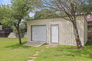 12135 Fitzhugh Rd, Austin, TX 78736 - Photo 29
