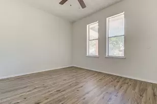 10105 Woodland Village Dr, Austin, TX 78750 - Photo 11