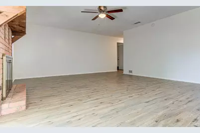 10105 Woodland Village Drive, Austin, TX 78750 - Photo 15