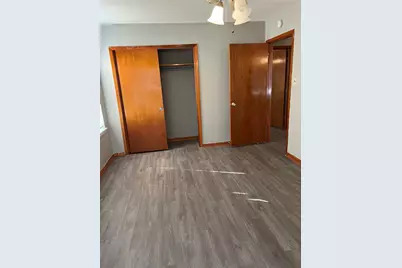 709 W 11th Street, Elgin, TX 78621 - Photo 5