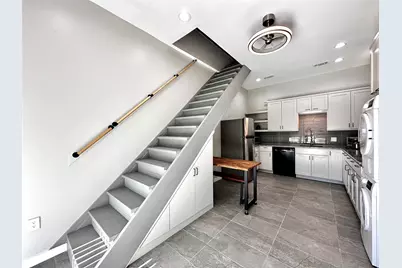 914 E 39th Street #2, Austin, TX 78751 - Photo 5