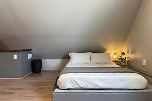 914 E 39th St, Austin, TX 78751 - Photo 19