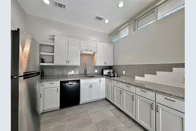 914 E 39th Street #2, Austin, TX 78751 - Photo 9