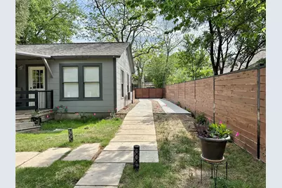 914 E 39th Street #2, Austin, TX 78751 - Photo 31