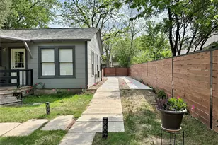 914 E 39th St, Austin, TX 78751 - Photo 31