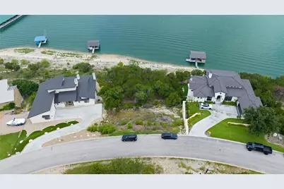 19016 Silver Maple Drive, Lago Vista, TX 78645 - Photo 11