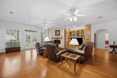 197 Elm Wood Drive, Elgin, TX 78621 - Photo 3