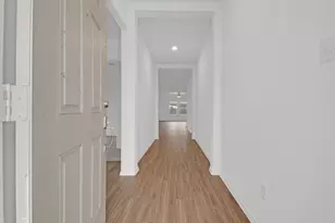 703 Bluejack Wy, Hutto, TX 78634 - Photo 3