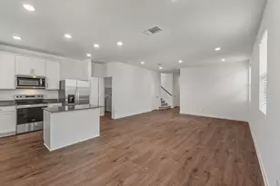 116 Hatari Trl, Jarrell, TX 76537 - Photo 5