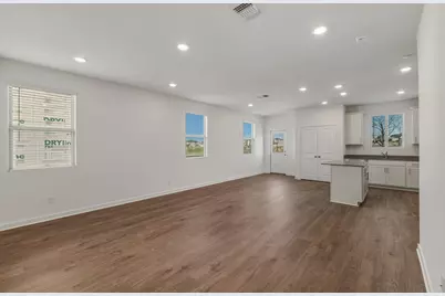 116 Hatari Trail, Jarrell, TX 76537 - Photo 7