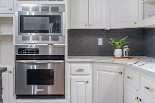 4703 Hickory Hollow, Austin, TX 78731 - Photo 7