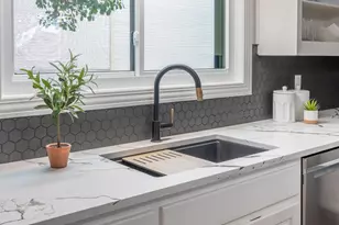 4703 Hickory Hollow, Austin, TX 78731 - Photo 5