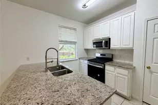 111 N Field St, Round Rock, TX 78681 - Photo 9