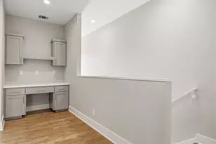 1210 Stobaugh St, Austin, TX 78757 - Photo 15
