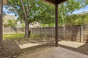 1210 Stobaugh St, Austin, TX 78757 - Photo 5