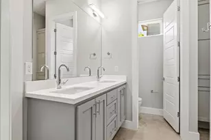 1210 Stobaugh St, Austin, TX 78757 - Photo 21
