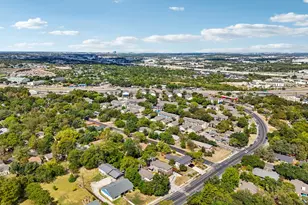 6902 Northeast Dr, Austin, TX 78723 - Photo 37