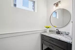 6902 Northeast Dr, Austin, TX 78723 - Photo 11