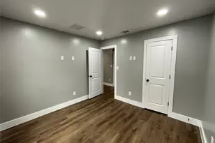 6202 Hogan Ave, Austin, TX 78741 - Photo 15