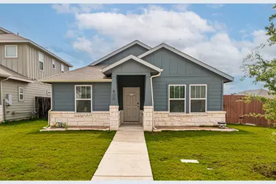900 Main Street, Hutto, TX 78634 - Photo 1