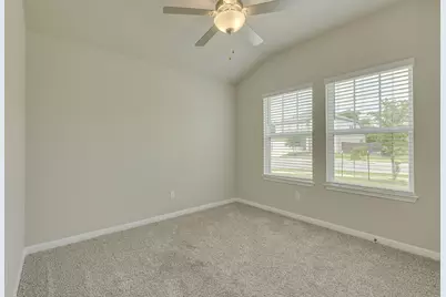 900 Main Street, Hutto, TX 78634 - Photo 9