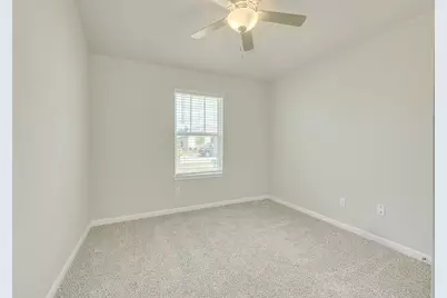 900 Main Street, Hutto, TX 78634 - Photo 11