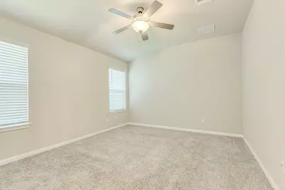 900 Main Street, Hutto, TX 78634 - Photo 13