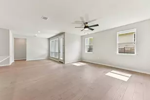 127 Antoinette Wy, San Marcos, TX 78666 - Photo 5