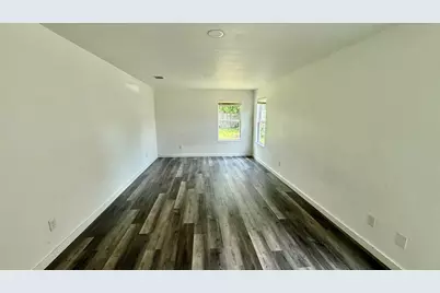 1307 Wroxton Way, Round Rock, TX 78664 - Photo 11