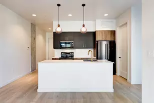 1501 E 4th St, Austin, TX 78702 - Photo 9